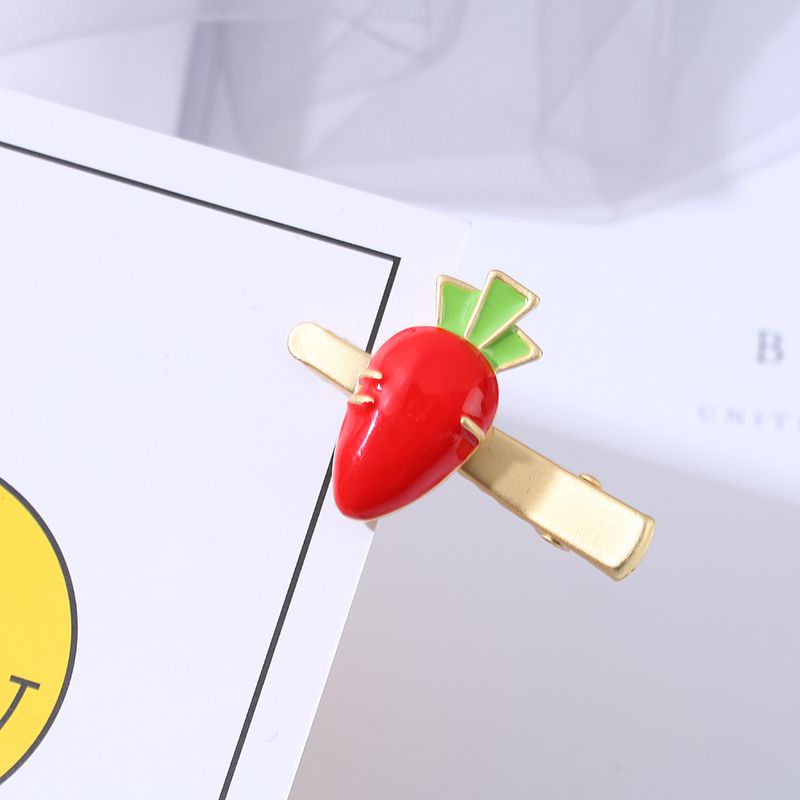 Cartoon Carrot Matte Gold Hair Clip