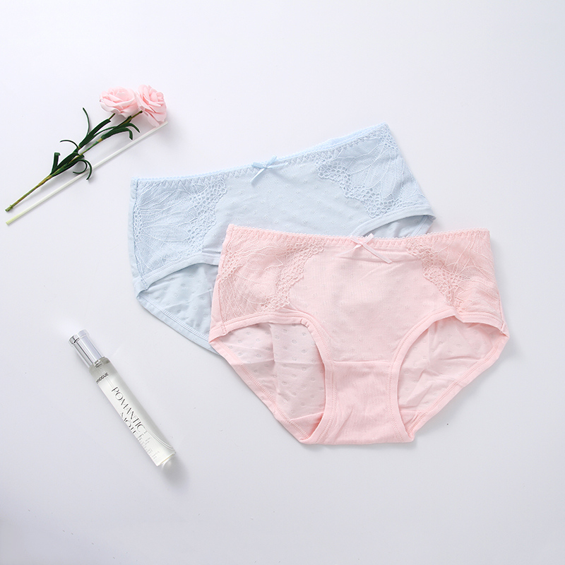 Dot Pattern Jacquard Panties for Women (M)(25 Yuan for 2)