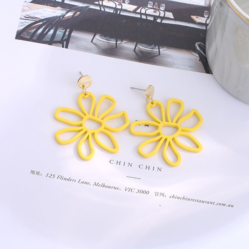 Hollowed-Out Yellow Flower Earrings