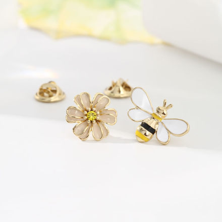 Bee And Flower Brooch Set