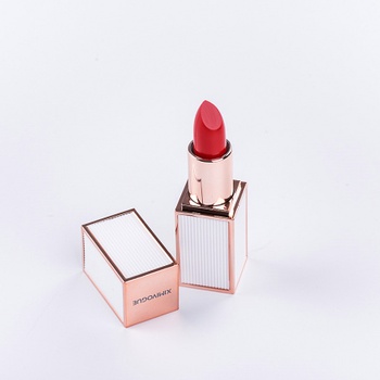 [XVHBMP00729] Bright Pure Color Moisturizing Lipstick (Chili Red)