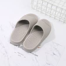 Massaging Dots Comfortable Shower Slippers for Men (Gray)(42/43)