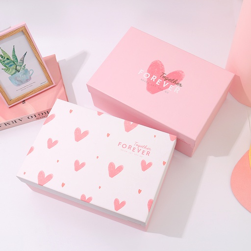 Lovely Heart Pattern Gift Box Set (Rectangular Box with String Lights)