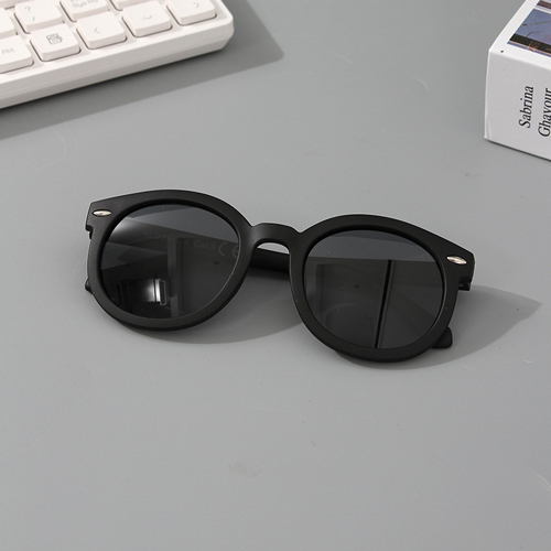 Stylish Flexible Sunglasses for Kids (Black)