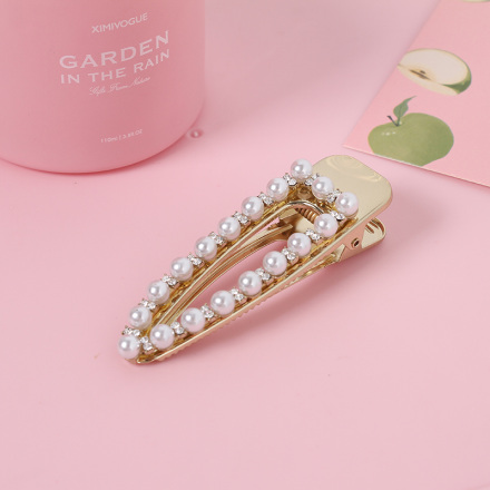 Trendy Elegance Pearls Hair Clip